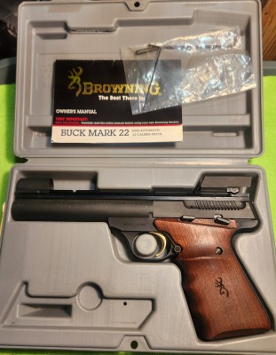 Buckmark